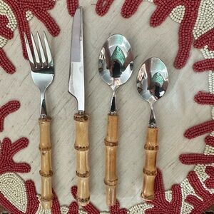 Palm Beach Bamboo Handle 18/8 Stainless Steel Flatware Set - Natural Serves 10